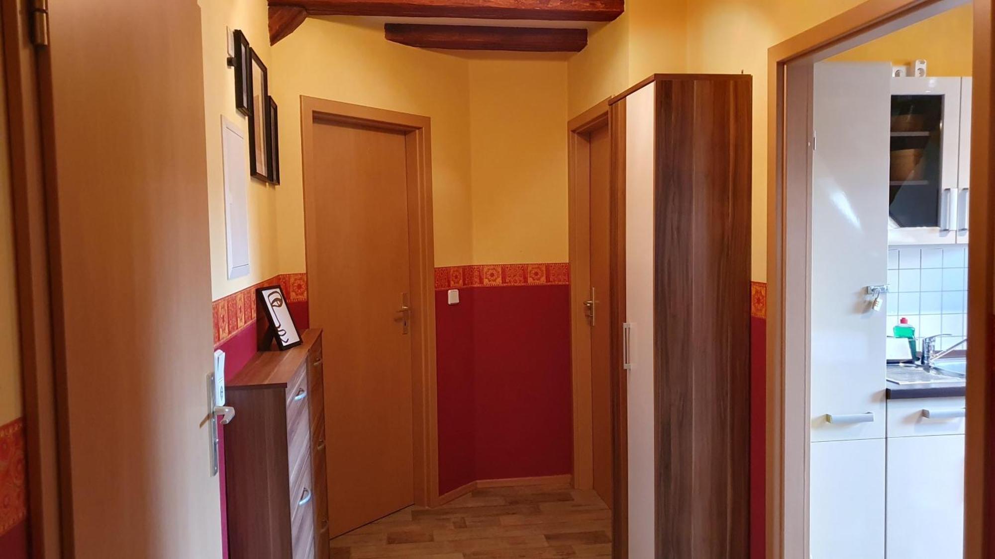 Ferienwohnung Im Gutshof Direkt Gegenueber Dem Schloss, Rhododendronpark Mit Terrasse Und Wlan Kromlau Luaran gambar